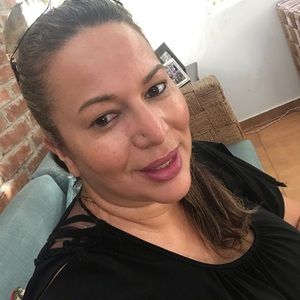 Meet your Posher, Yanitza